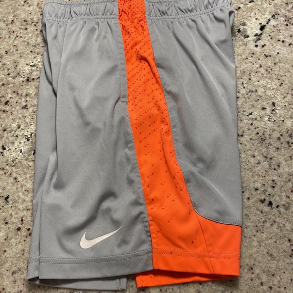 Youth shorts - Picture 2 of 5